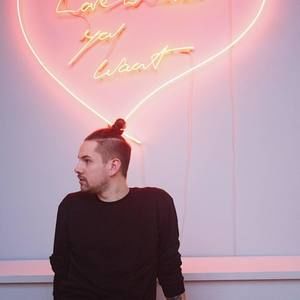 Meet your Posher, Joshua